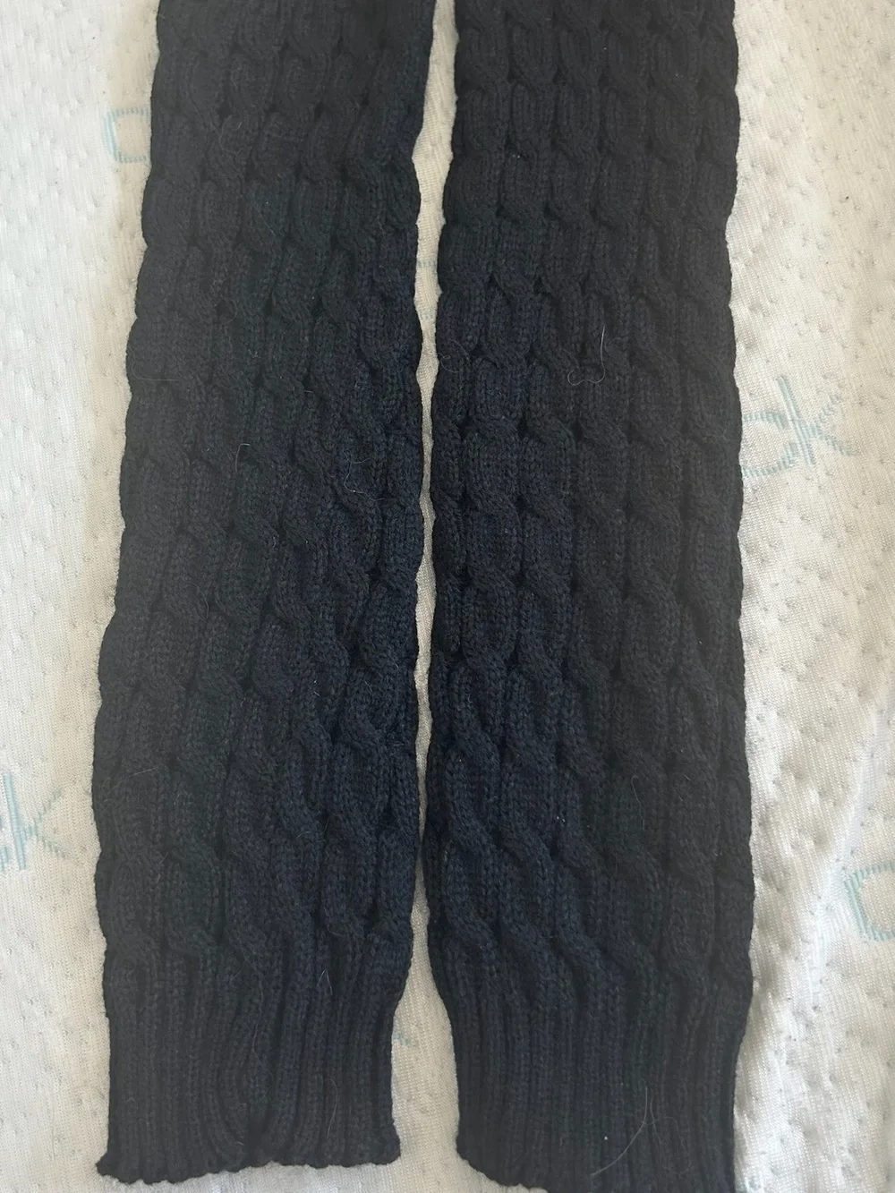 Stylish knitted leg warmers: over-the-knee length, 5 pairs.